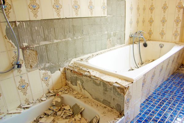 Bathtub Demolition in Johnstown